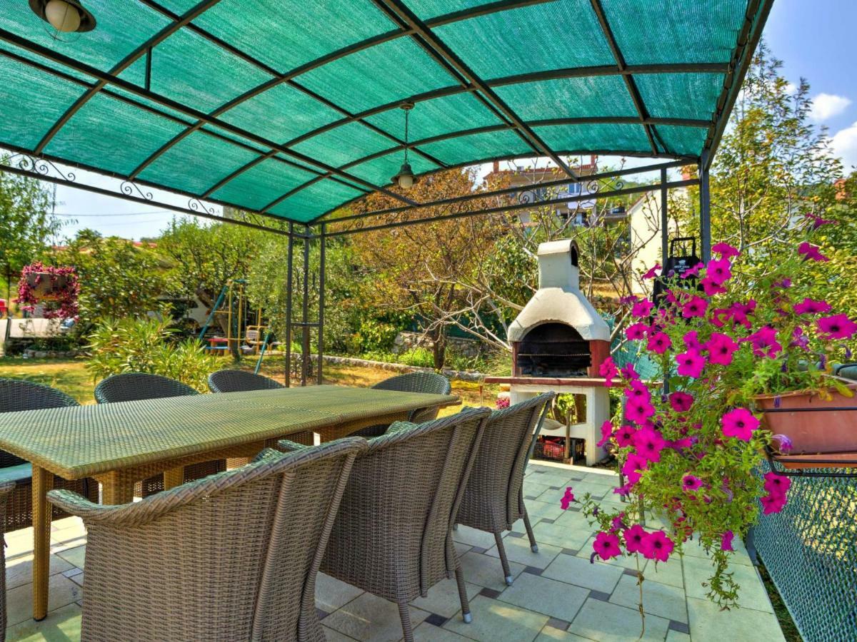 Apartment Laurus-2 By Interhome Lovran Luaran gambar